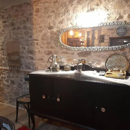 Apartment το αρχοντικό της λ.π Karpenisi