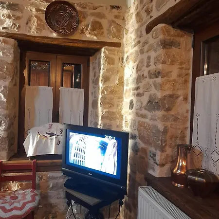 Apartment το αρχοντικό της λ.π Karpenisi